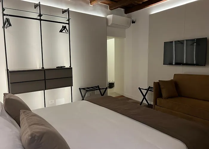 Affreschi Al Pantheon Guest house 4*