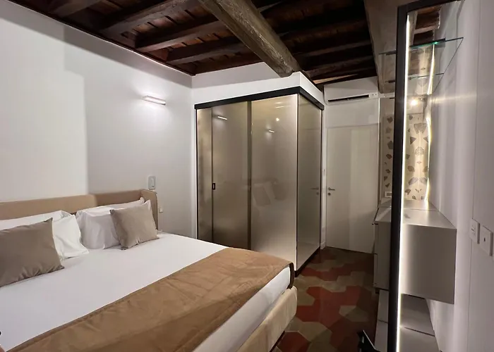 Affreschi Al Pantheon Rome